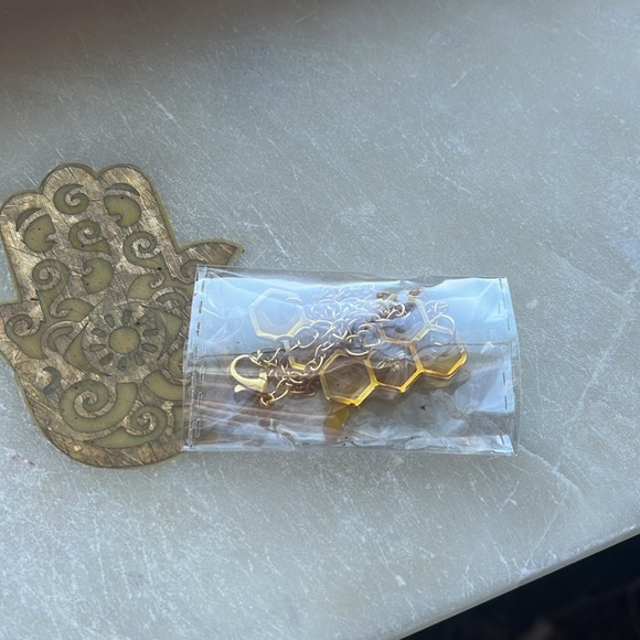 Honey Dipped Pendant Necklace - Picture 4 of 5